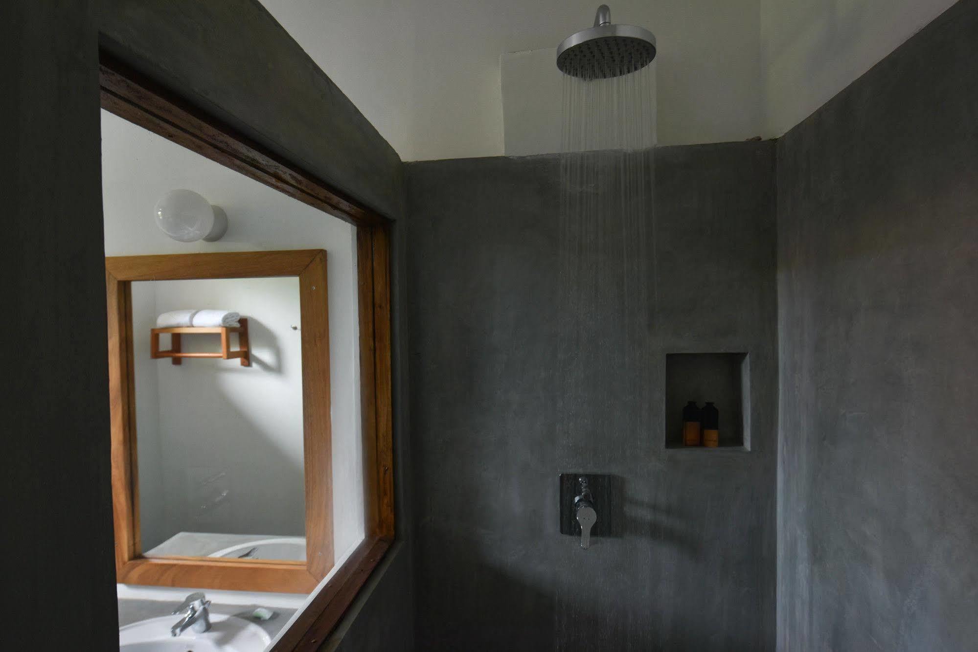 Moss Bnb Коломбо Екстериор снимка